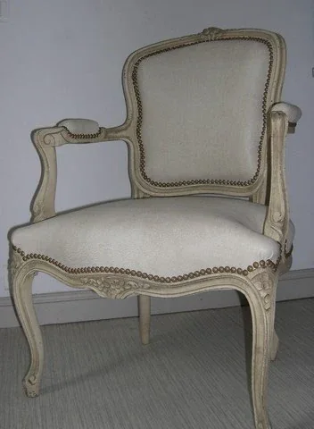 Cabriolet Louis XVI tissu imitation cuir Thannerie de Belinac