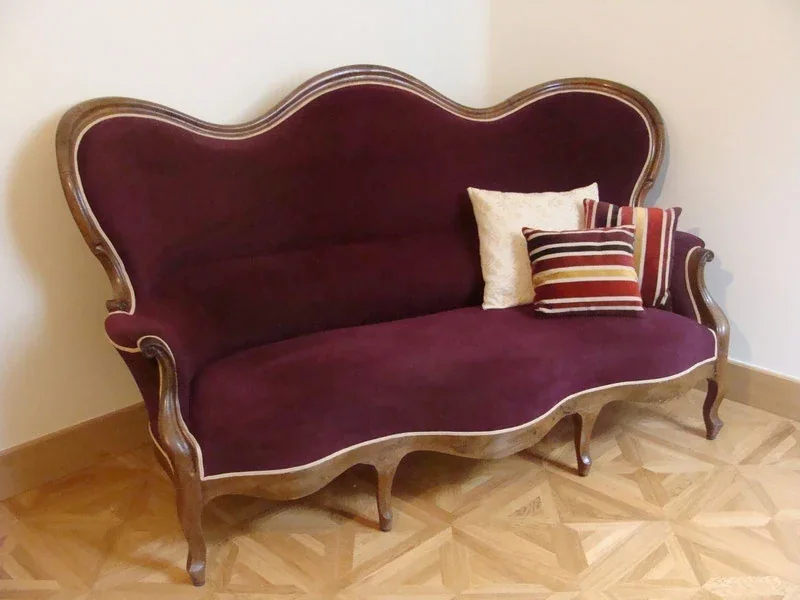 Canapé Louis Philippe Tissu Casal Amara aubergine